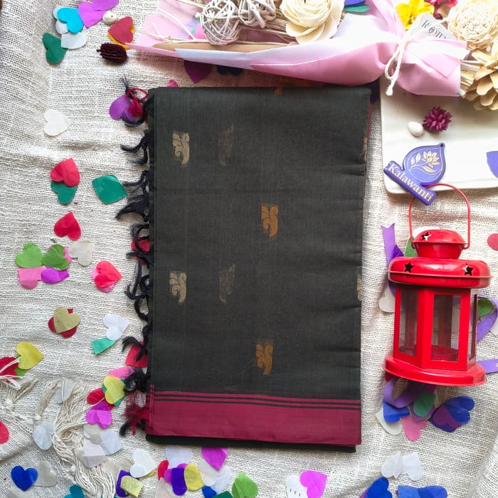 Chettinadu-pure-cotton-saree-without-zari-border-small-border-cotton-saree-pure-chettinadu-putta-saree-pastel-color-saree-chennai-coimbatore-pune-kerala-bangalore