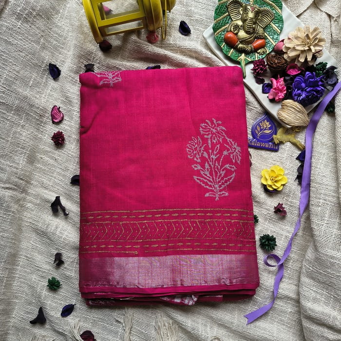 Pure Linen-Linen-Magenta-Dark Pink Linen saree-linen saree with blouse-breathable linen saree for daily wear-ethnic linen saree-premium linen saree online-Chennai-Bangalore-Kerala-hydrabad-karnata