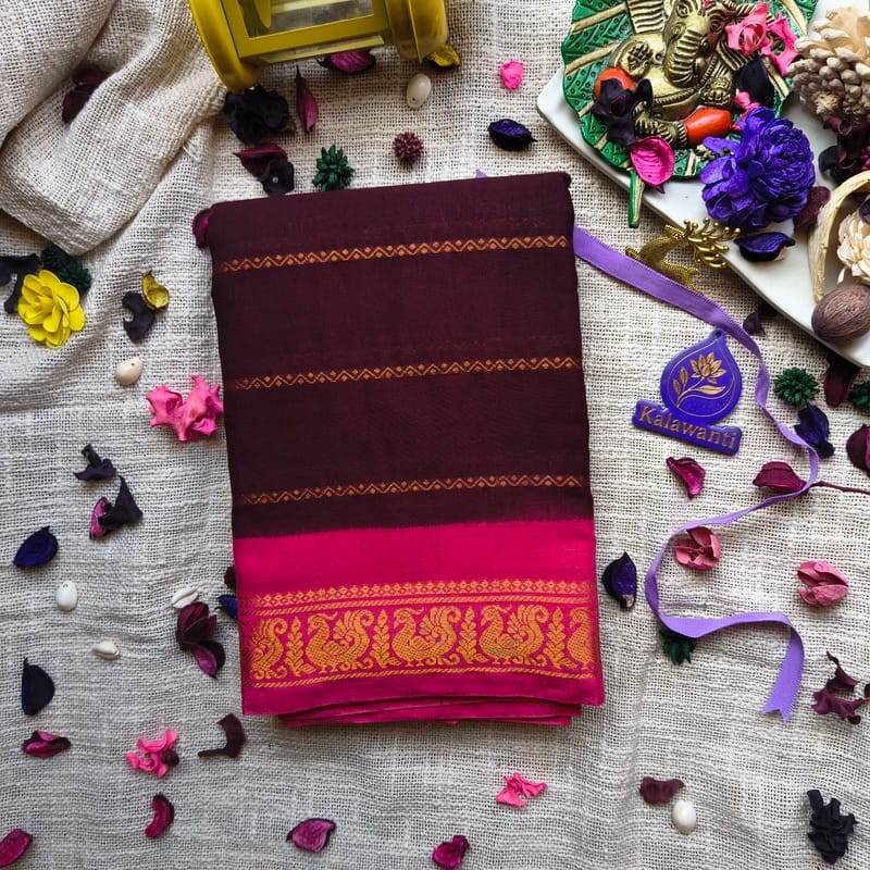 Sungudi-Cotton-Saree-–-Deep-Maroon-with-Pink-Border-pure-south-cotton-saree-saree-for-mother-saree-for-grand-mother-pure-cotton-saree-chennai-kerala-mumbai-karnataka-tirupathi