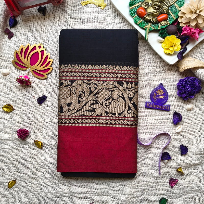 Black-Red-border-Narayanpet-Pure-Cotton-Saree-with-Elephant-Border-and-Running-Blouse-pure-cotton-saree-trendy-cotton-saree-genzy-saree-collection