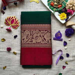 Bottle-Green-with-Red-border-Narayanpet-Pure-Cotton-Saree-with-Elephant-Border-and-Running-Blouse-tamilnadu-kerala-karnataka-mumbai-pure-cotton-saree